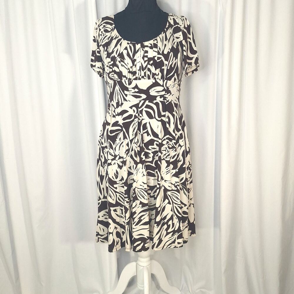 Julian Taylor size 16 Brown Cream Floral Fit & Flare Dress Feminine Brunch Wear